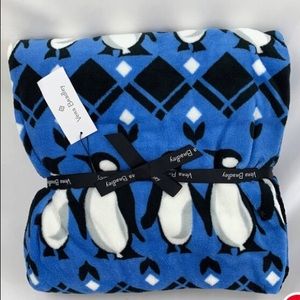 Vera Bradley Fleece Blanket. NWT!
